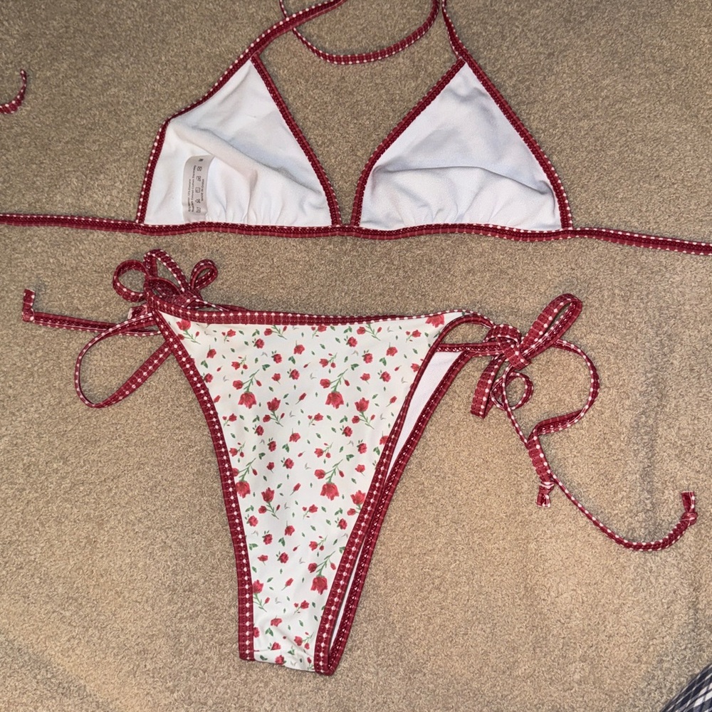 SHEIN Bikini - Picture 2 of 2